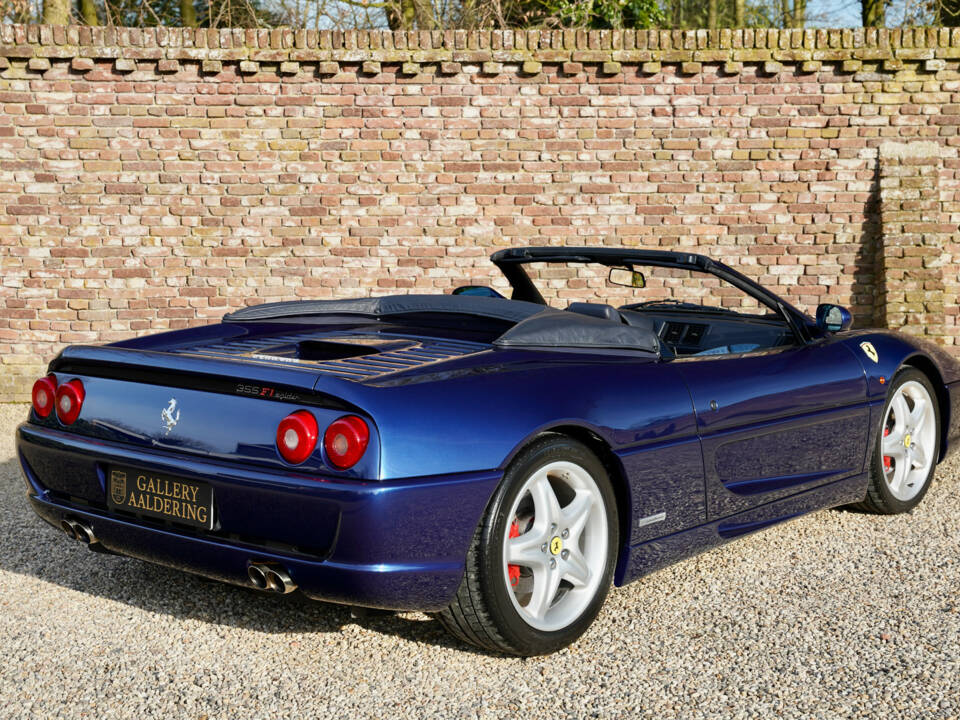 Immagine 14/50 di Ferrari F 355 Spider (2000)