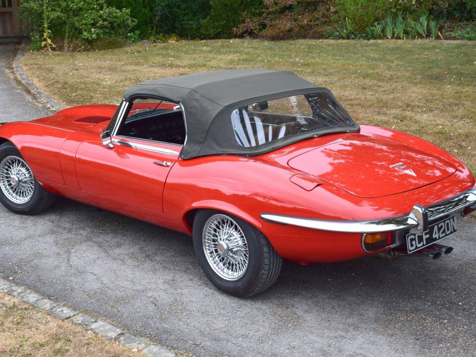 Bild 3/50 von Jaguar E-Type V12 (1974)