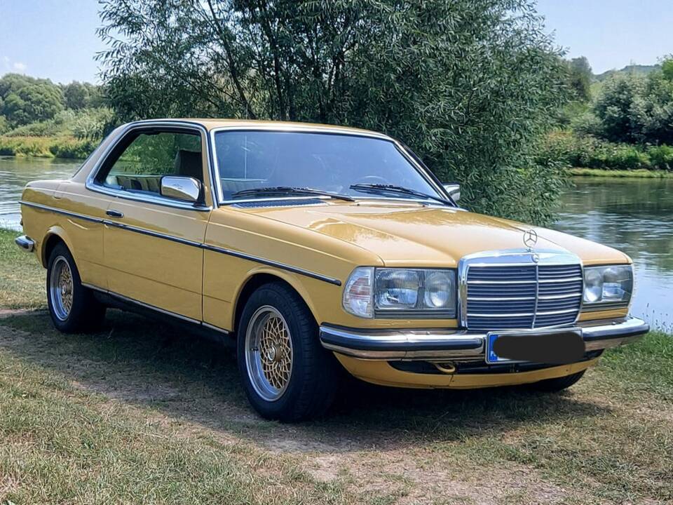 Bild 3/8 von Mercedes-Benz 280 CE (1980)