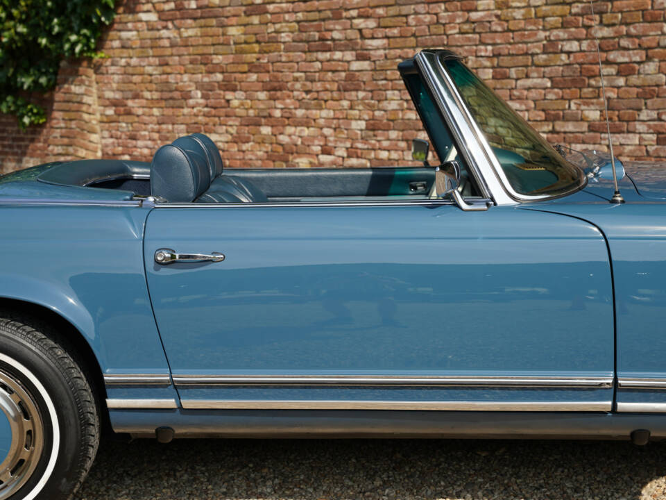 Imagen 40/50 de Mercedes-Benz 280 SL (1968)