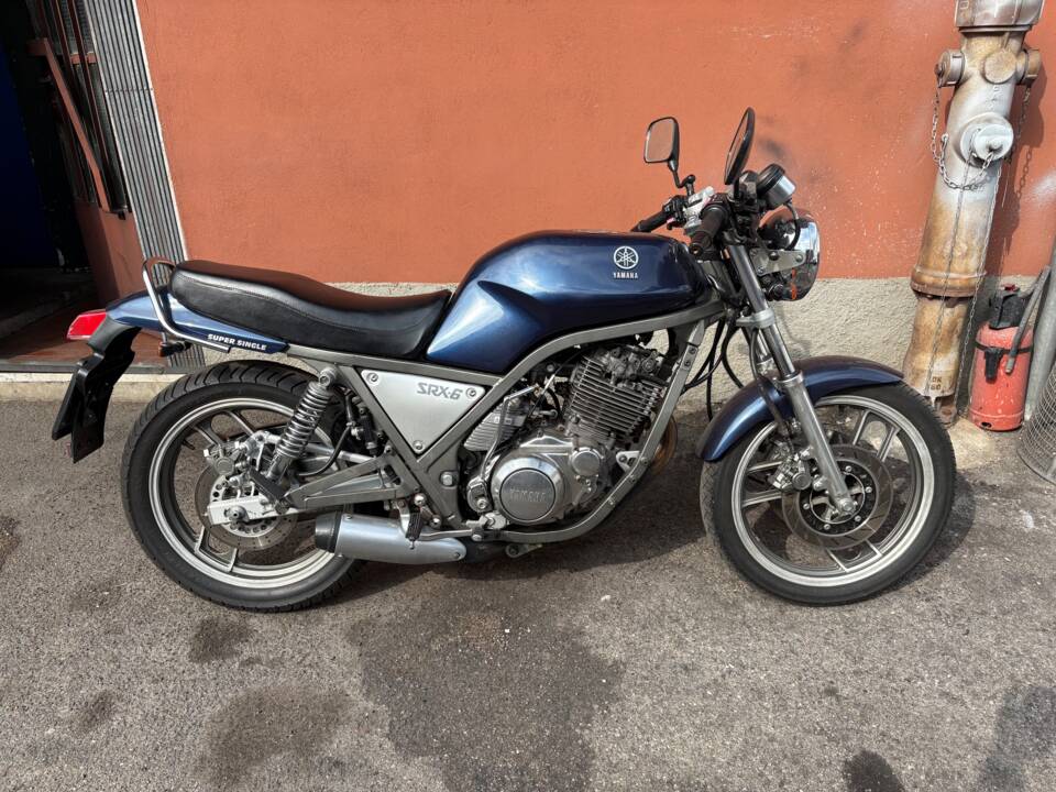 Bild 1/14 von Yamaha SRX 600 (1988)