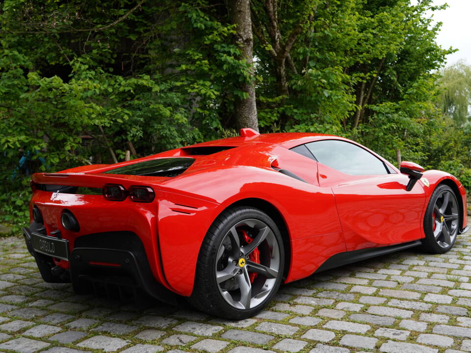 Immagine 13/18 di Ferrari SF90 Stradale (2020)