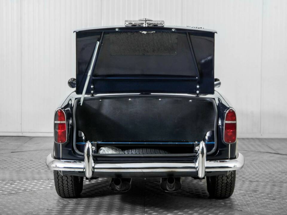 Image 41/50 of Triumph TR 4A (1967)
