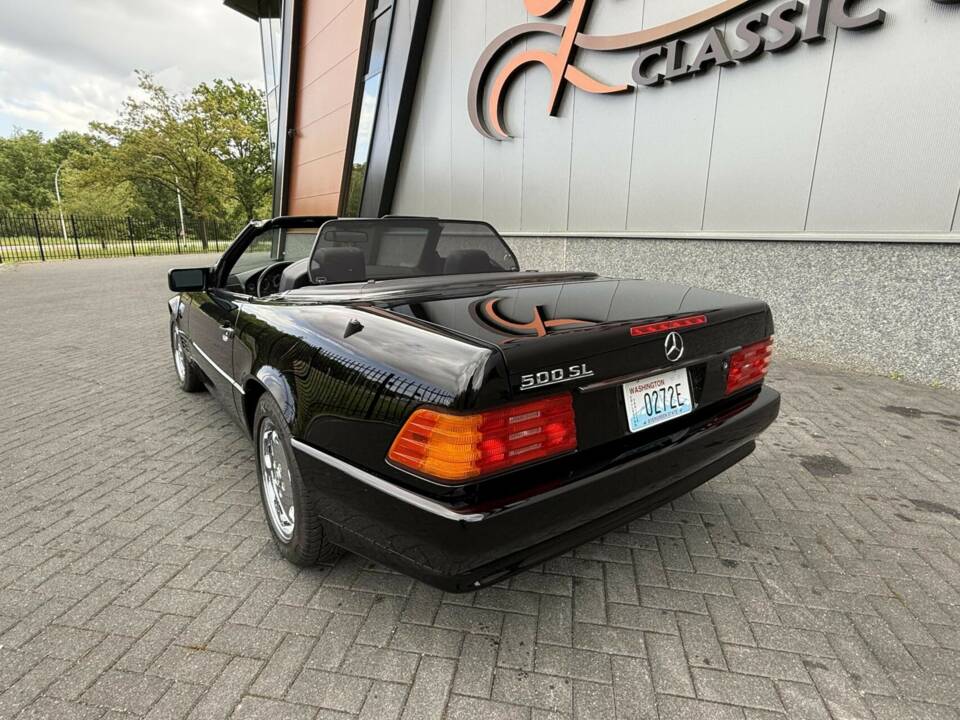 Image 8/50 of Mercedes-Benz 500 SL (1991)