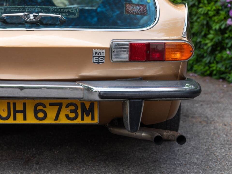 Image 8/50 of Volvo 1800 ES (1973)