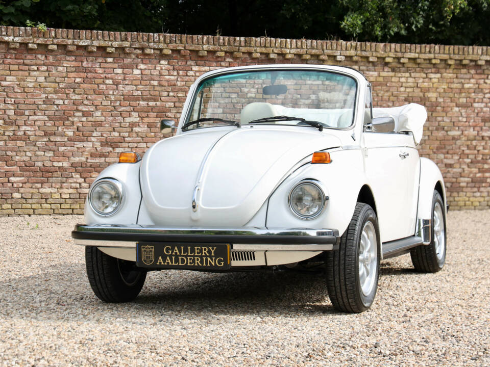 Image 47/50 of Volkswagen Käfer 1303 &quot;Champagne Edition&quot; (1977)