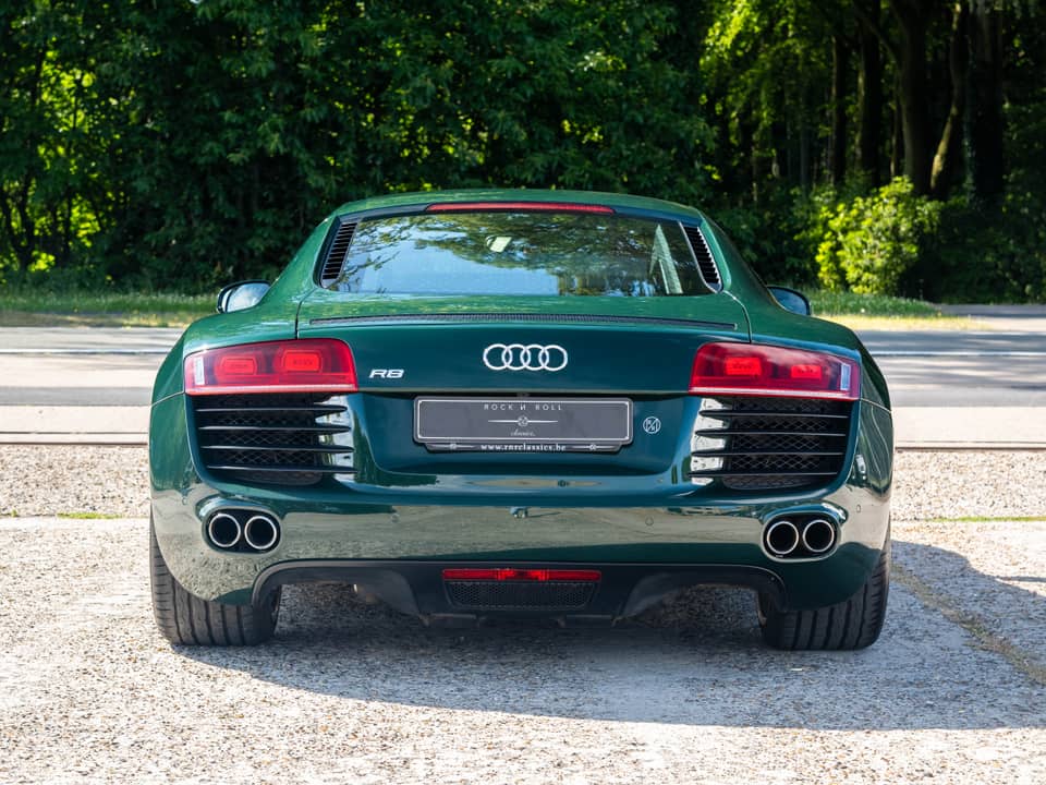 Image 14/33 of Audi R8 (2007)