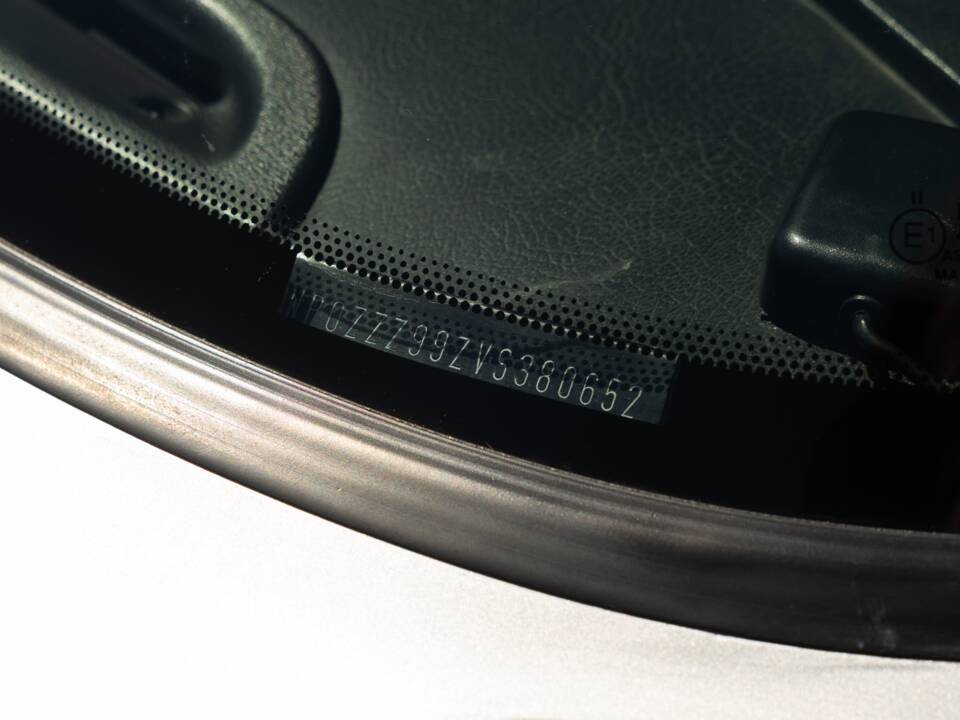 Image 18/46 de Porsche 911 Targa (1997)
