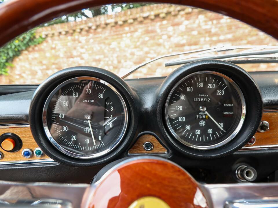 Bild 37/50 von Alfa Romeo 1750 GT Veloce (1971)