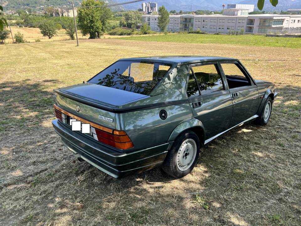 Bild 8/46 von Alfa Romeo 75 1.8 Turbo (1986)