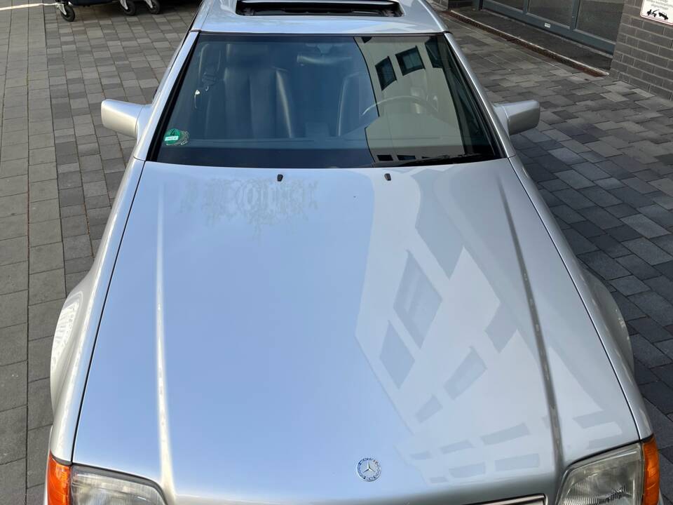 Image 7/24 of Mercedes-Benz SL 600 (1993)