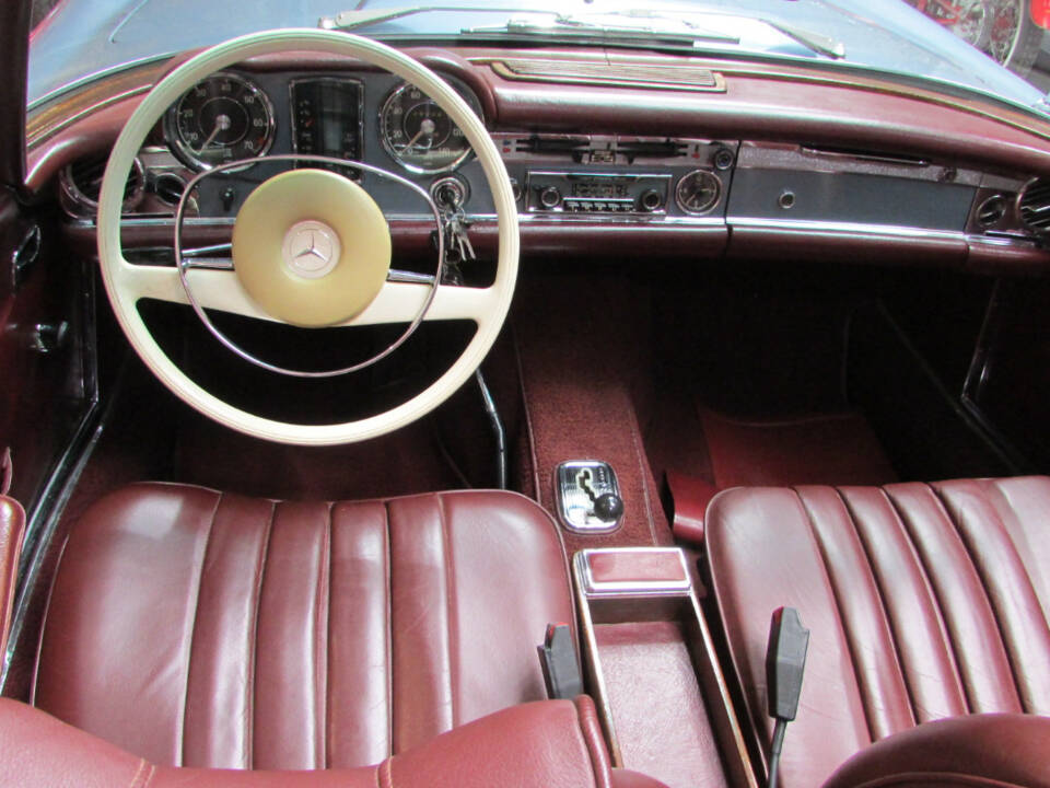 Bild 13/26 von Mercedes-Benz 280 SL (1969)