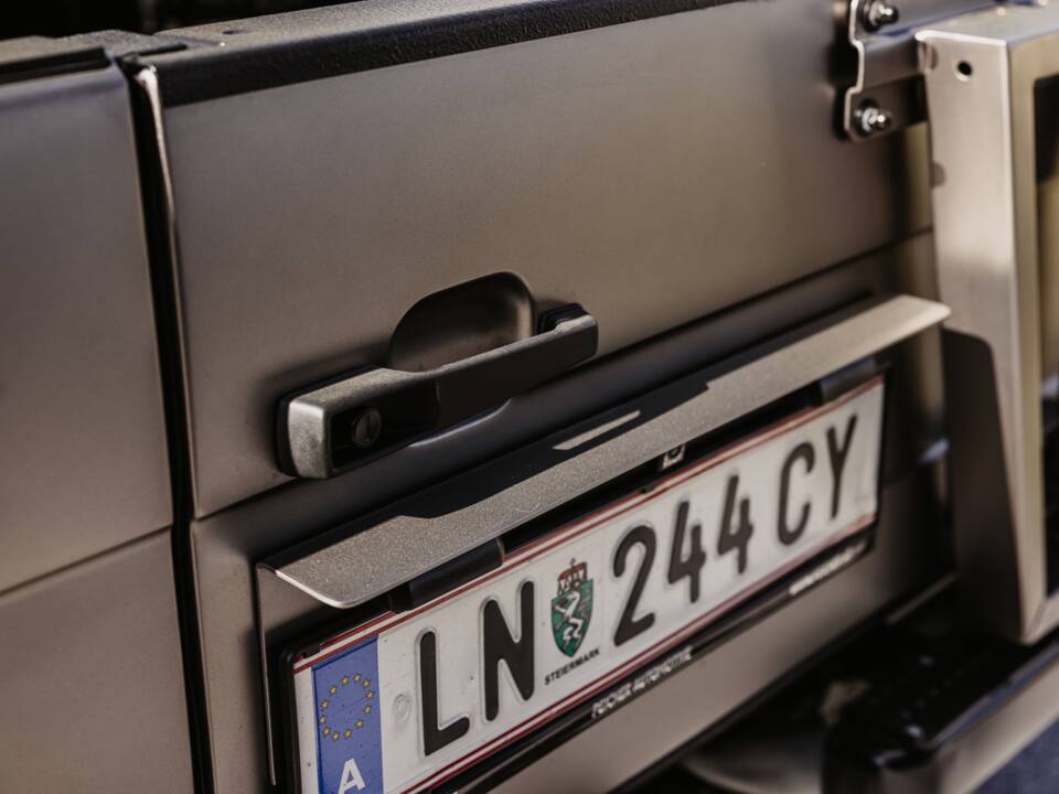 Image 50/79 of Steyr-Puch 230 GE (SWB) (1994)