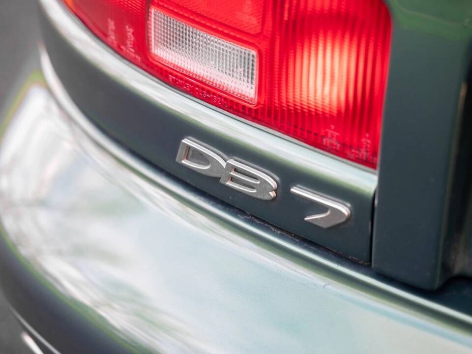 Image 10/27 de Aston Martin DB 7 Vantage (1999)