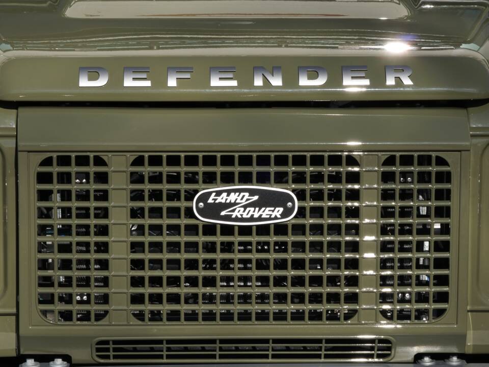 Afbeelding 18/32 van Land Rover Defender 90 Works V8 (2014)