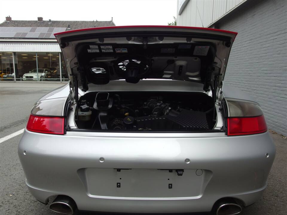 Bild 85/100 von Porsche 911 Carrera 4S (2002)
