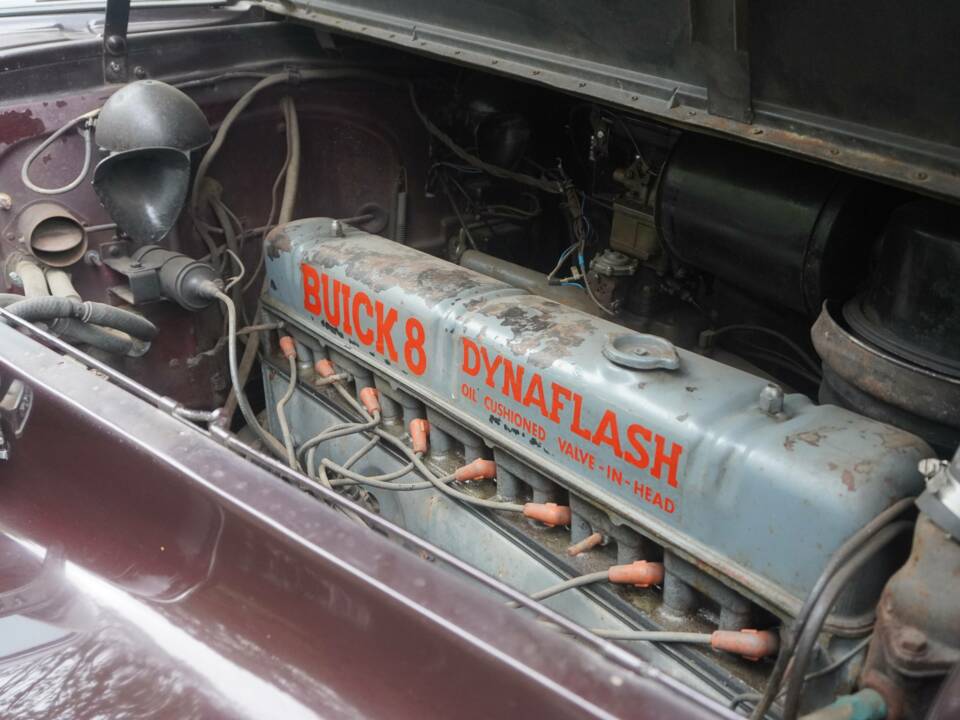 Image 16/20 of Buick 60 Century (1940)