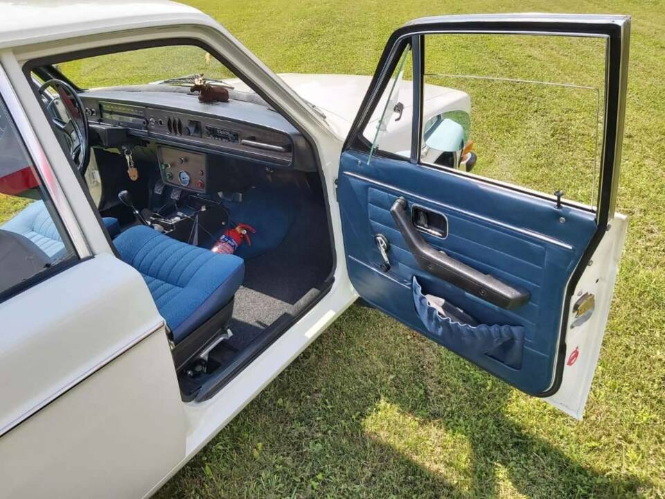 Immagine 5/8 di Volvo P 144 (1972)
