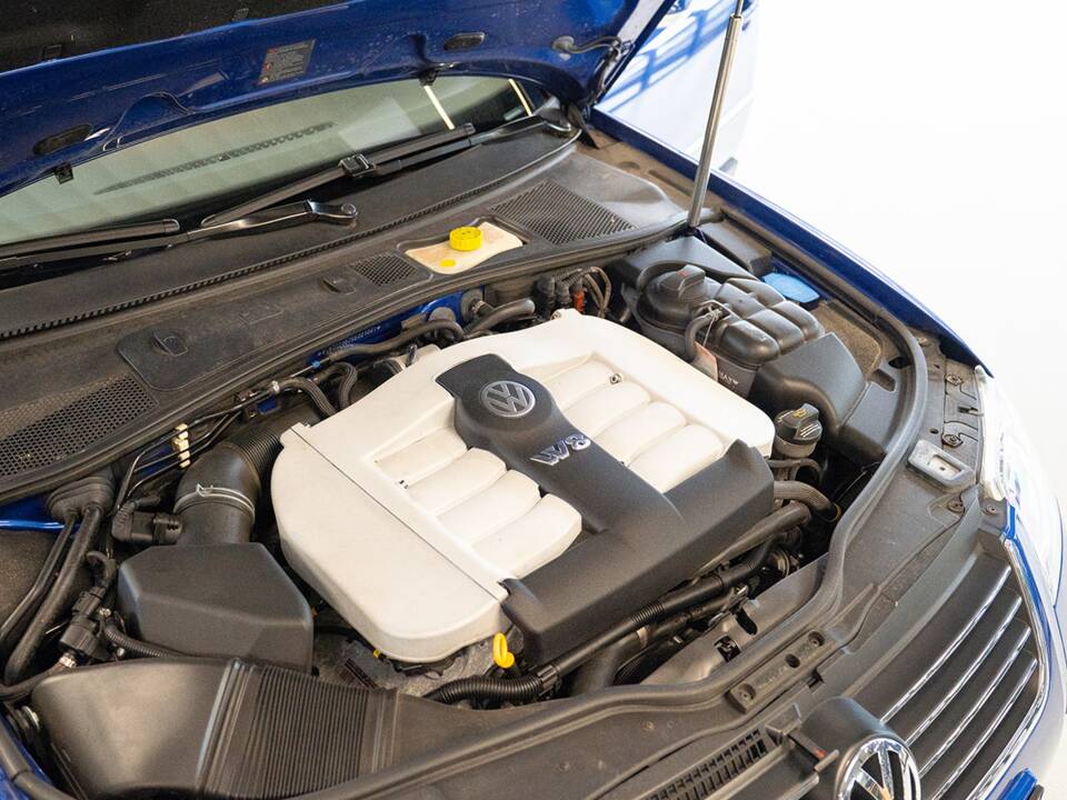 Image 59/59 de Volkswagen Passat Variant 4.0 W8 (2004)