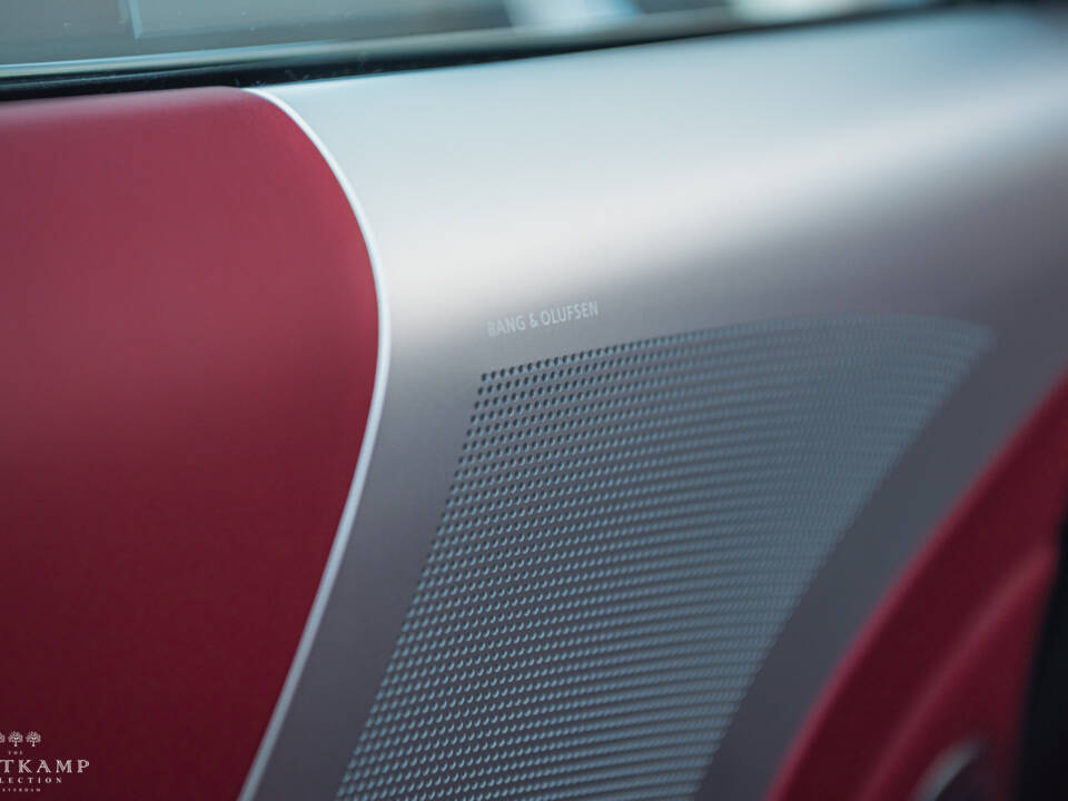 Image 13/14 of Aston Martin Virage (2012)