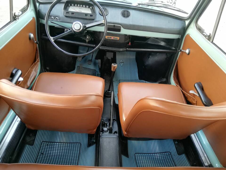 Image 2/8 of FIAT 850 (1969)