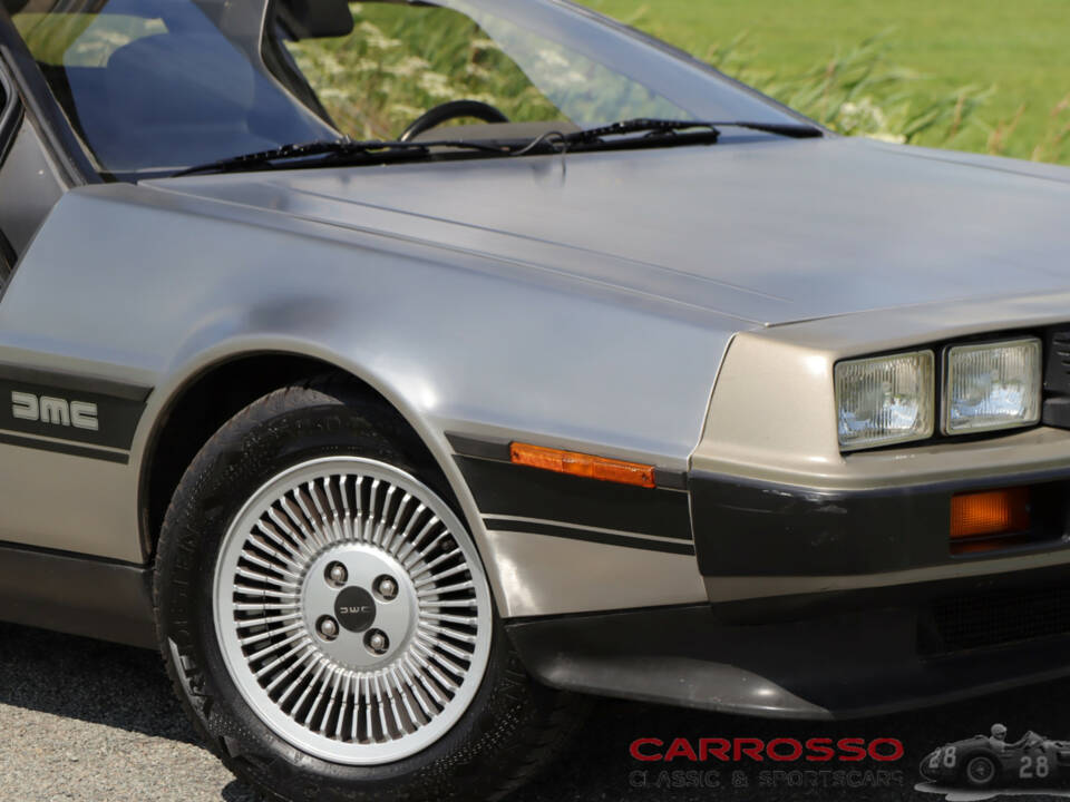 Immagine 18/32 di DeLorean DMC-12 (1981)