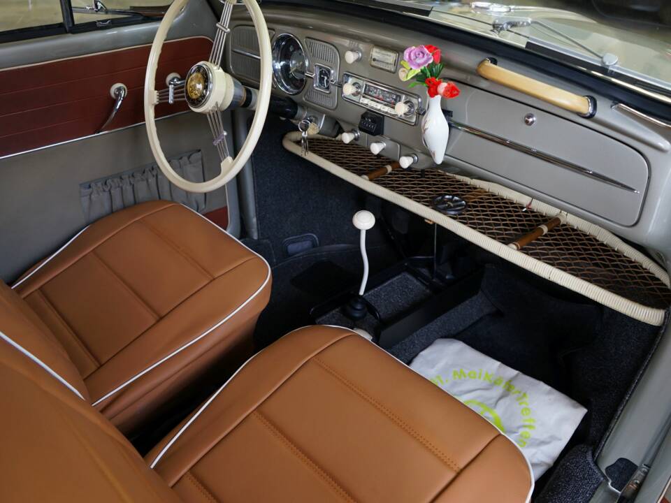 Immagine 14/35 di Volkswagen Kever 1200 Standard &quot;Dickholmer&quot; (1958)