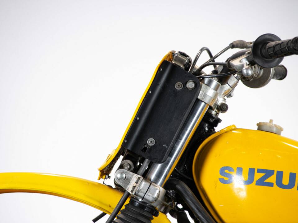 Image 18/50 of Suzuki RM 125 (1978)