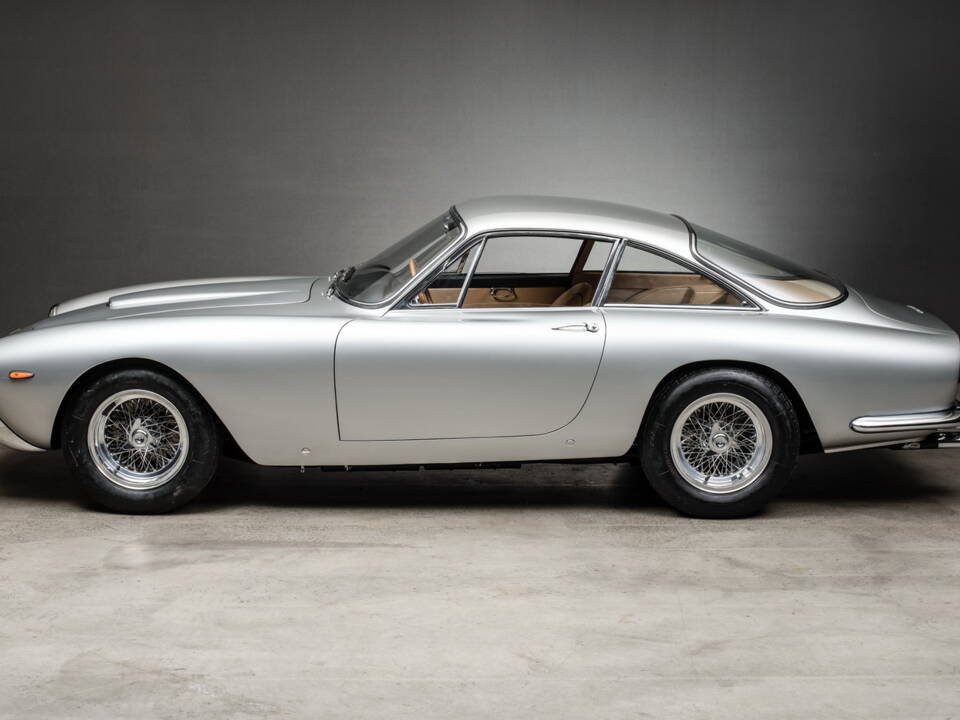 Image 6/22 of Ferrari 250 GT Berlinetta Lusso (1963)