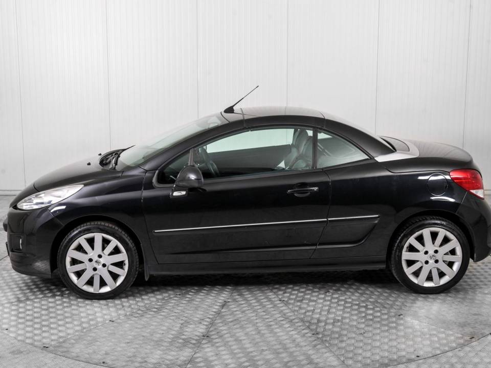Zu Verkaufen: Peugeot 207 CC 1.6 VTi (2011) angeboten für 7.900 €