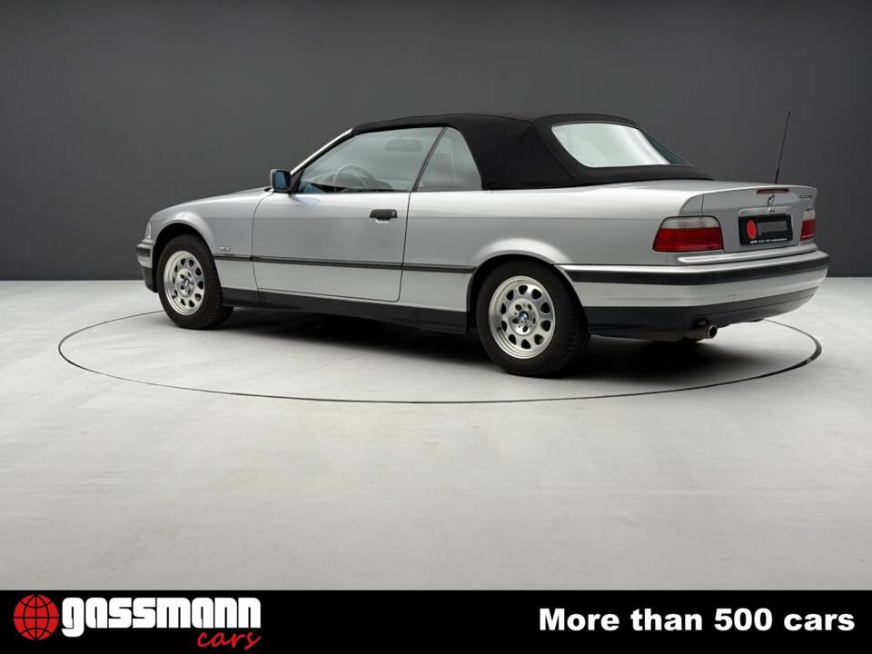 Image 8/15 of BMW 320i (1998)