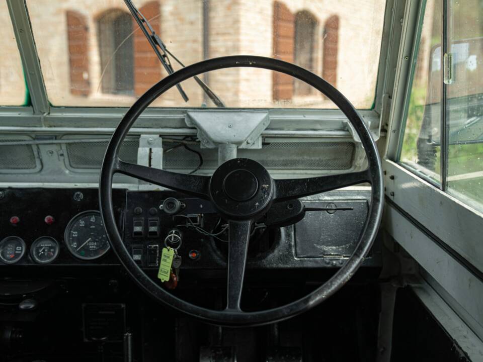 Bild 48/50 von Land Rover 88 Lightweight (1977)