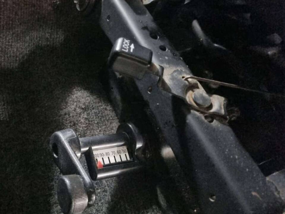 Immagine 11/19 di Toyota Land Cruiser Turbo LJ 70 (1987)