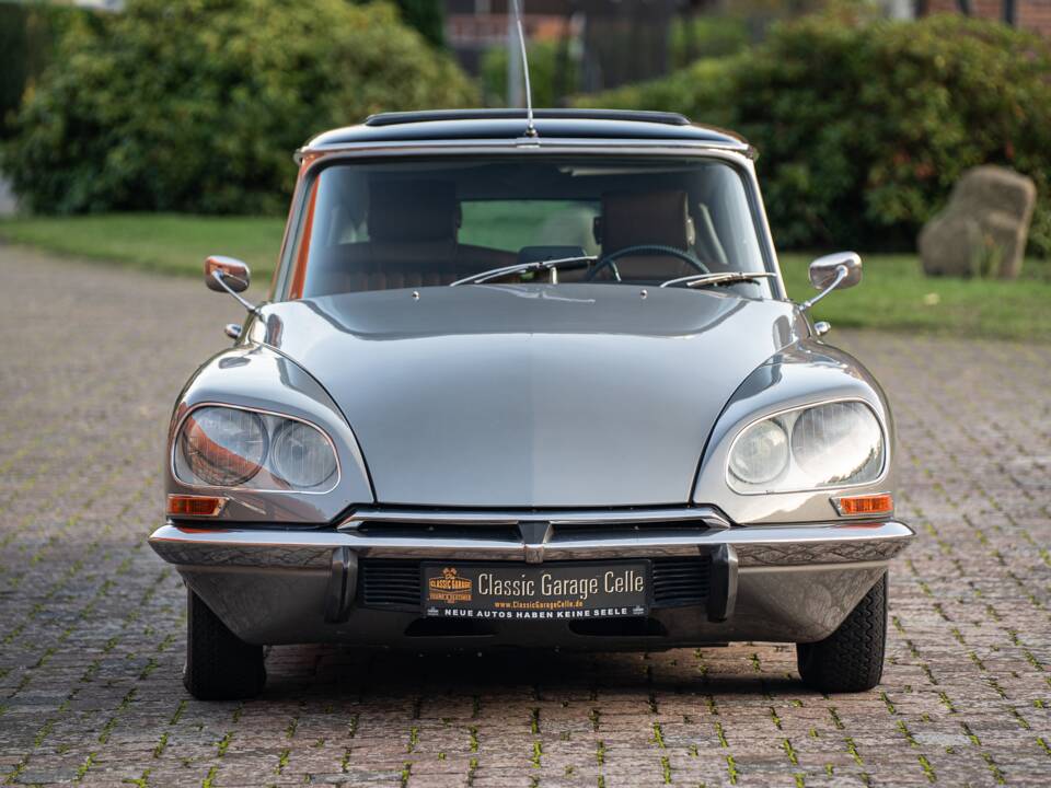 Image 7/44 of Citroën DS 21 (1968)