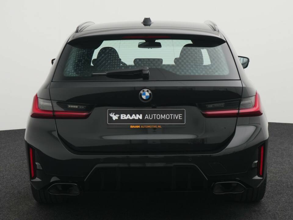 Image 9/50 of BMW 330i xDrive Touring (2025)