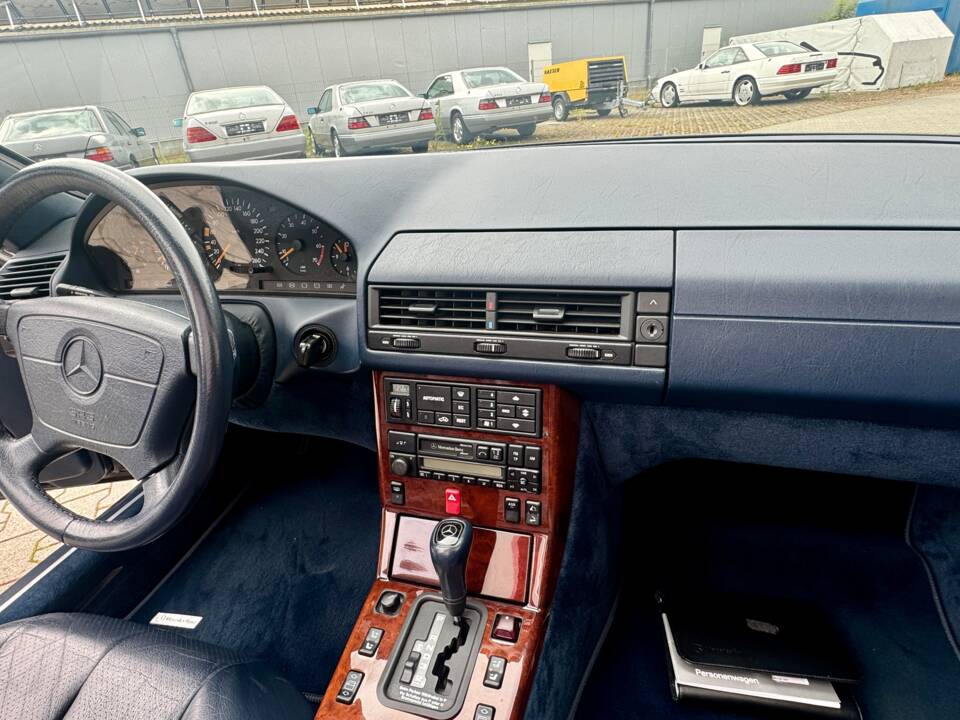 Bild 34/56 von Mercedes-Benz SL 500 (1995)