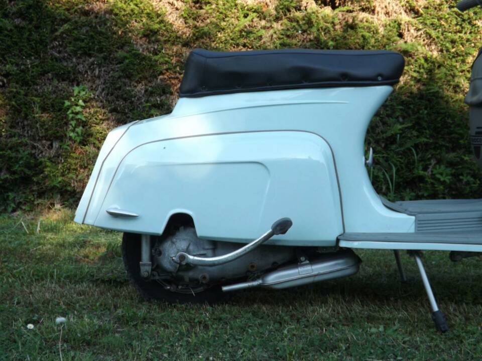 Image 8/50 of Innocenti Lambretta J50 (1967)