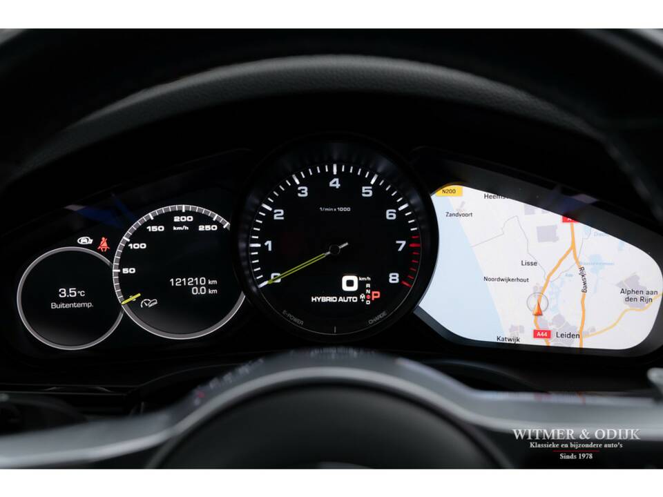 Image 12/37 of Porsche Cayenne E-Hybrid (2018)