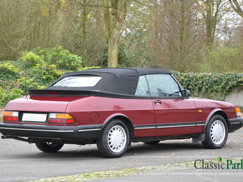 Image 9/50 de Saab 900 2.1 i 16V (1993)