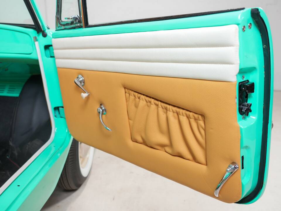 Image 35/42 de Amphicar 770 (1964)