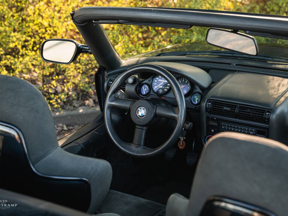 Image 7/8 of BMW Z1 Roadster (1990)