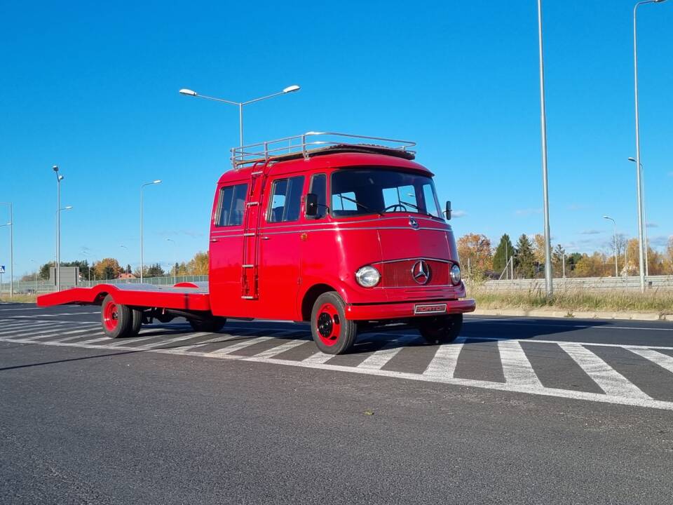 Afbeelding 2/55 van Mercedes-Benz L 319 D (1967)