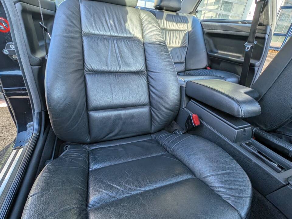 Immagine 48/72 di BMW 328i (1996)