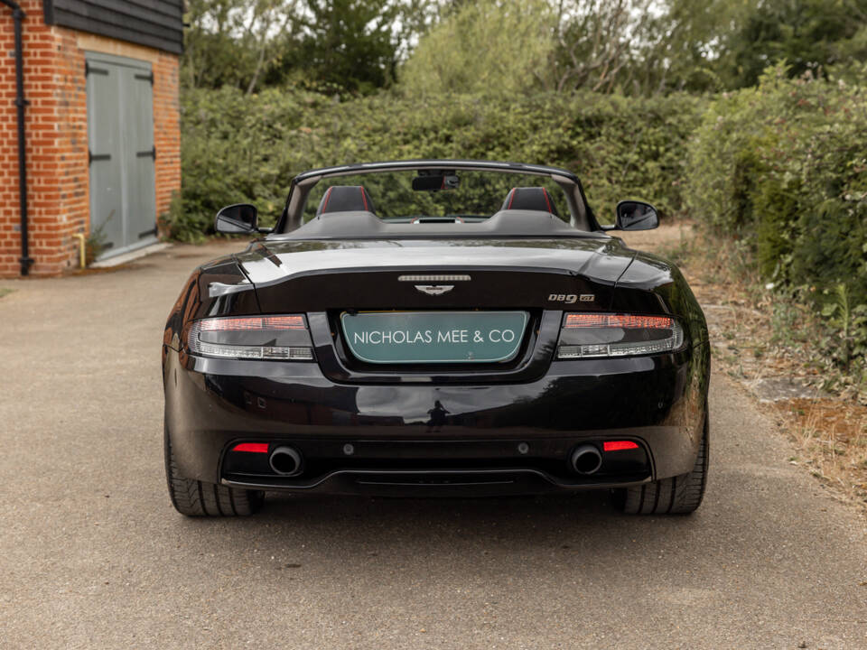 Bild 30/66 von Aston Martin DB 9 GT Volante (2016)