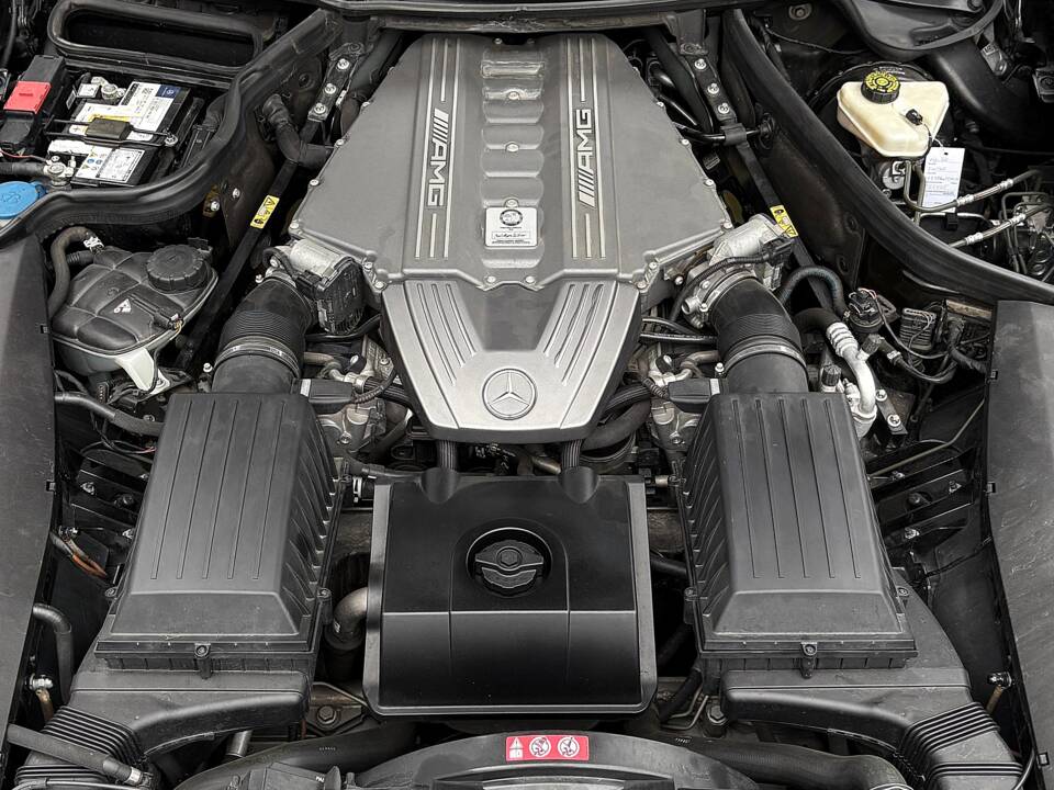 Image 26/28 of Mercedes-Benz SLS AMG Roadster (2012)
