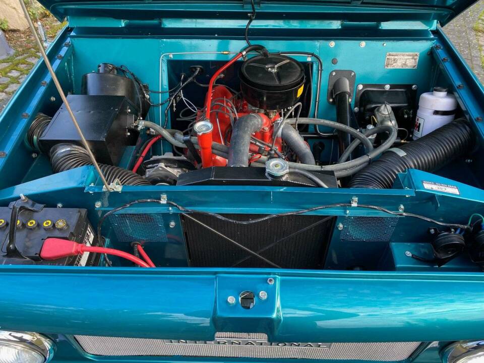 Image 21/27 of International Harvester Scout 800 (1967)