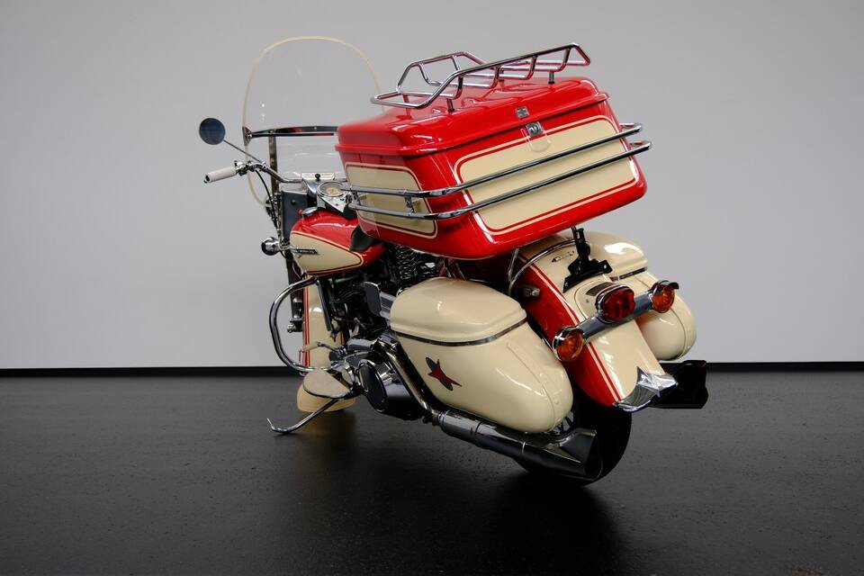 Image 52/75 of Harley-Davidson FL Panhead (1965)