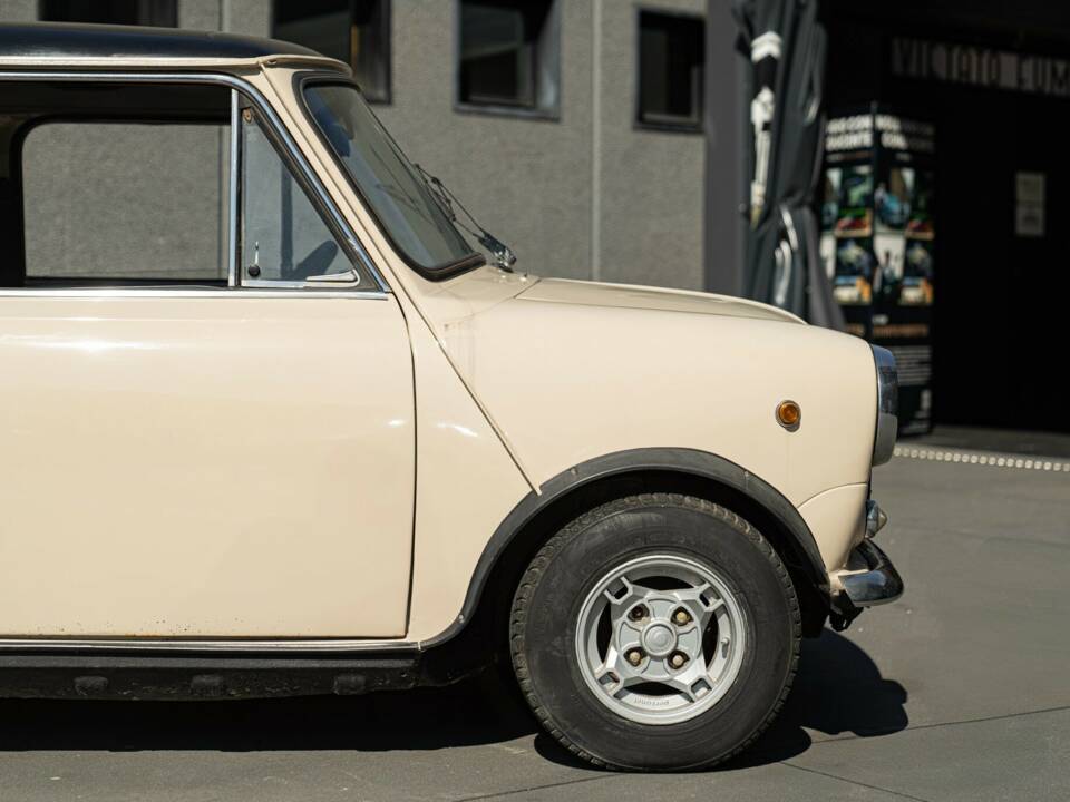 Image 19/47 of Innocenti Mini Cooper 1300 (1974)