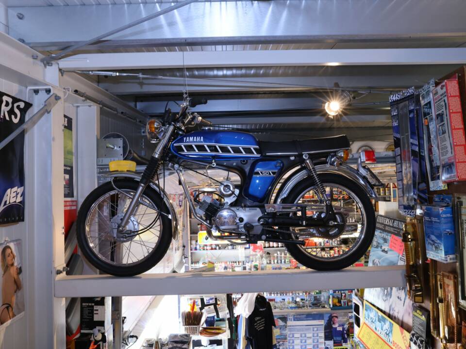 Immagine 4/27 di Yamaha RD 50 M (1900)