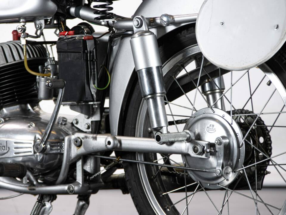 Bild 15/50 von Mondial 160 Sport Lusso (1954)